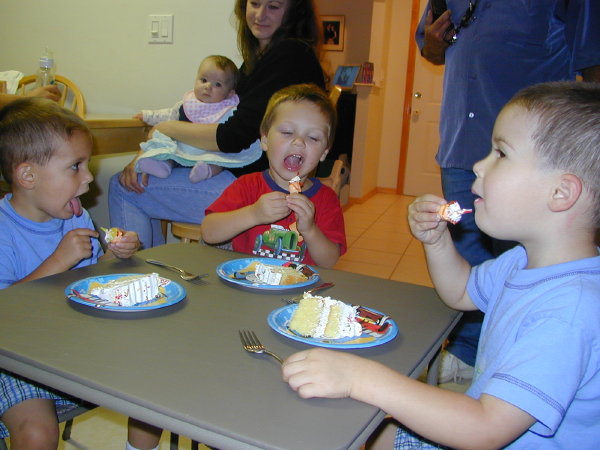 2X070046s.JPG - 68.9 K