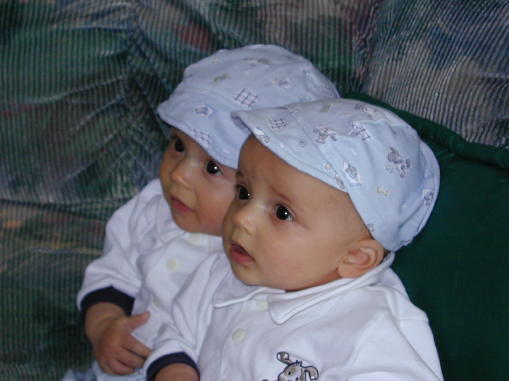 00-0326-kpHats06s.jpg - 35.3 K